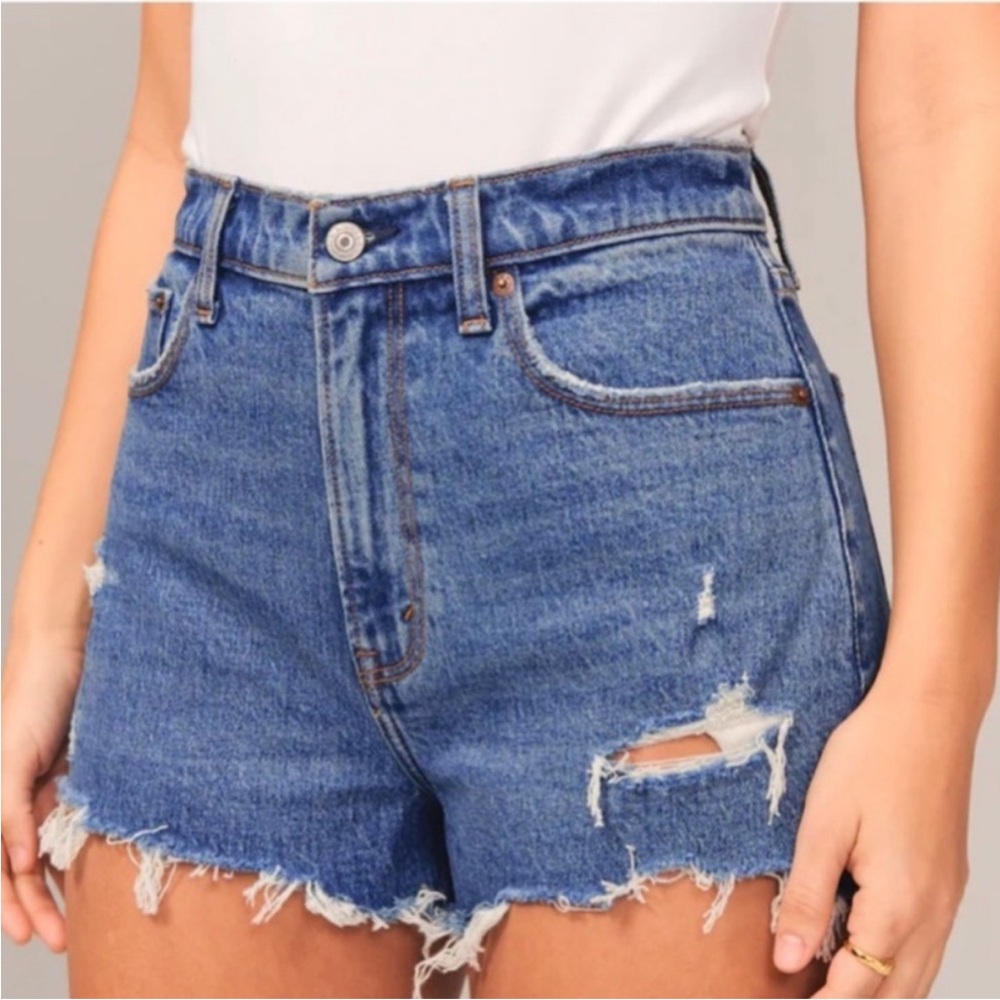 Abercrombie & Fitch The Mom Short